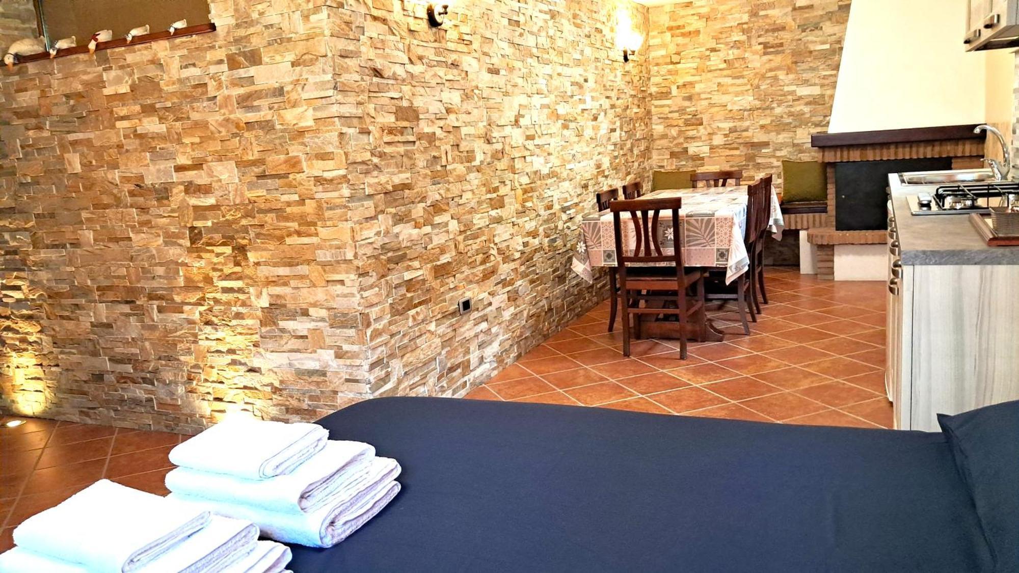 Alloggio Gladiolo Monticchio  Buitenkant foto